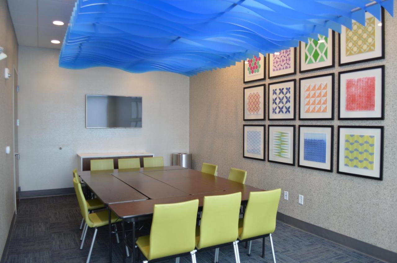 Holiday Inn Express & Suites - Charlotte Ne - University Area By Ihg Kültér fotó