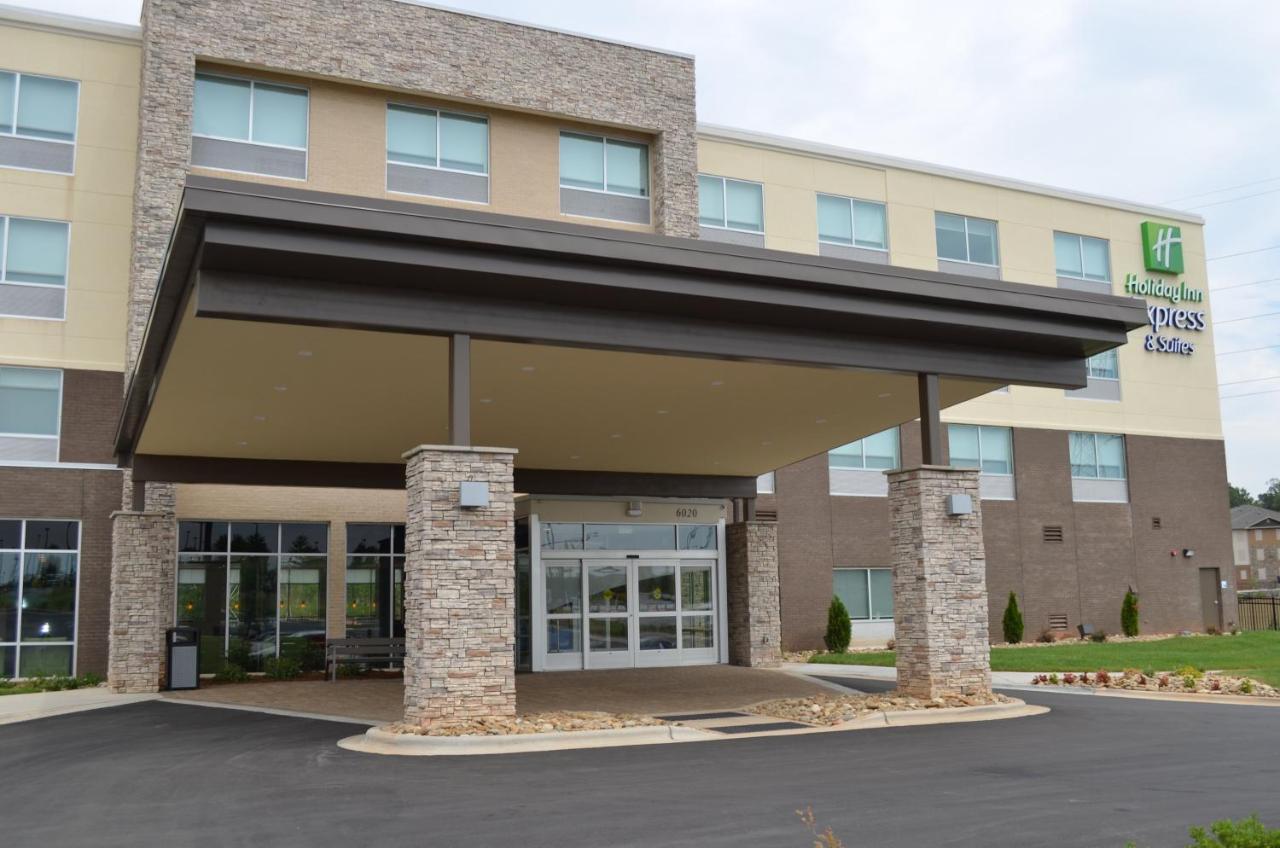 Holiday Inn Express & Suites - Charlotte Ne - University Area By Ihg Kültér fotó