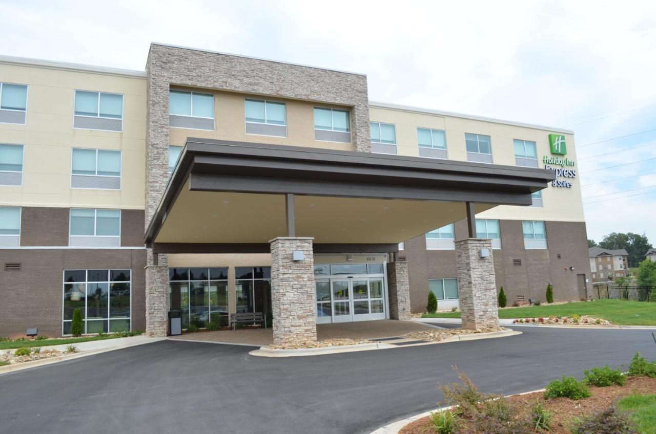 Holiday Inn Express & Suites - Charlotte Ne - University Area By Ihg Kültér fotó